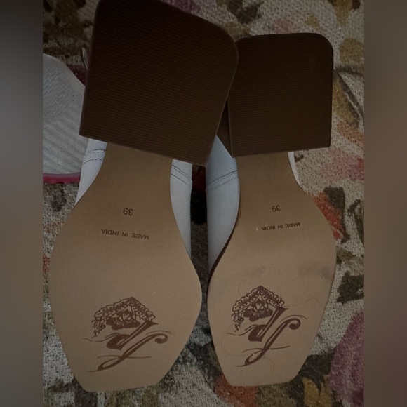 FREE PEOPLE Brady Buckle Bootie 39 WHITE Leather - Picture 7 of 13